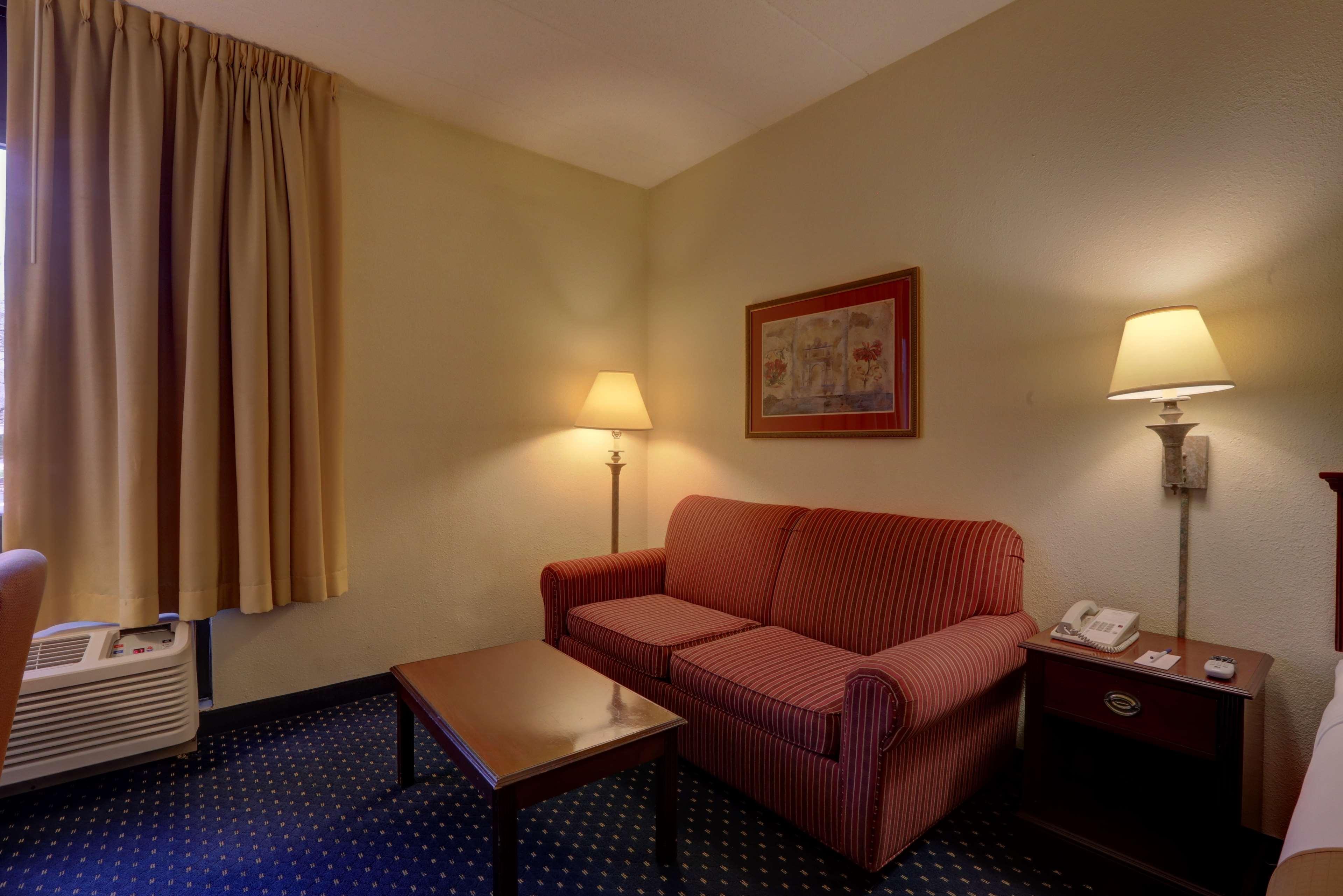 Surestay Plus Hotel By Best Western Chicago Lombard Buitenkant foto