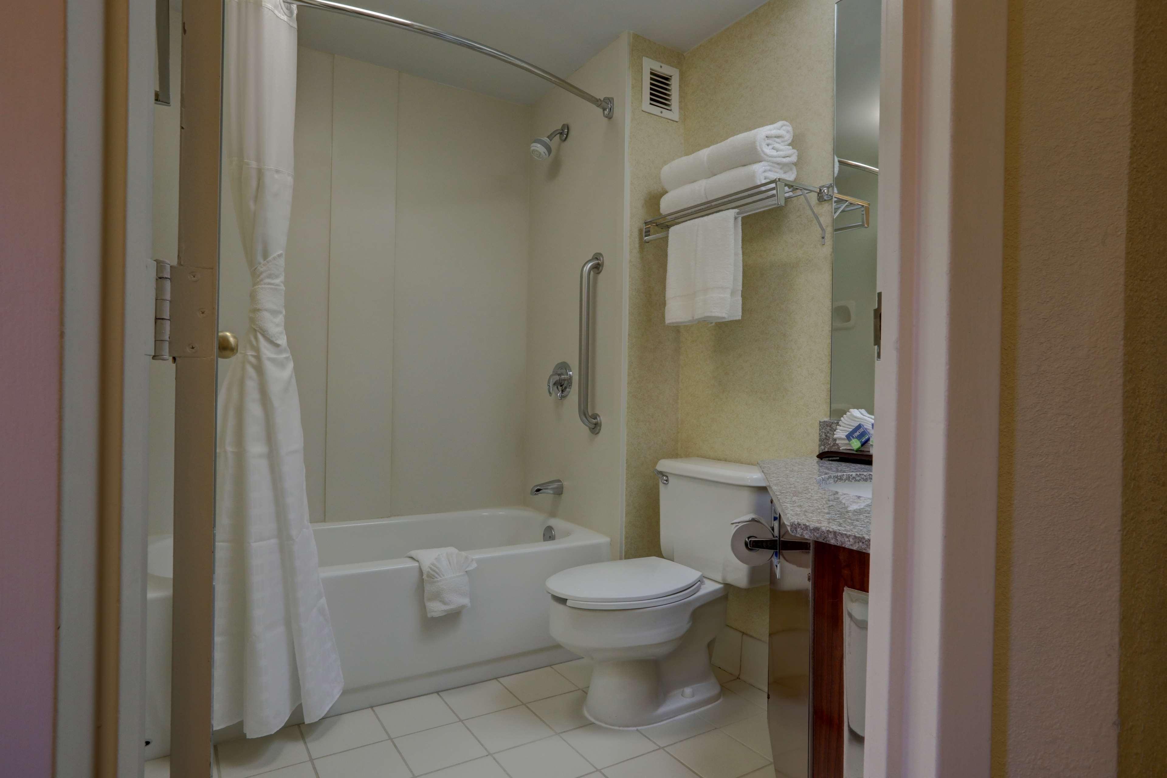 Surestay Plus Hotel By Best Western Chicago Lombard Kamer foto