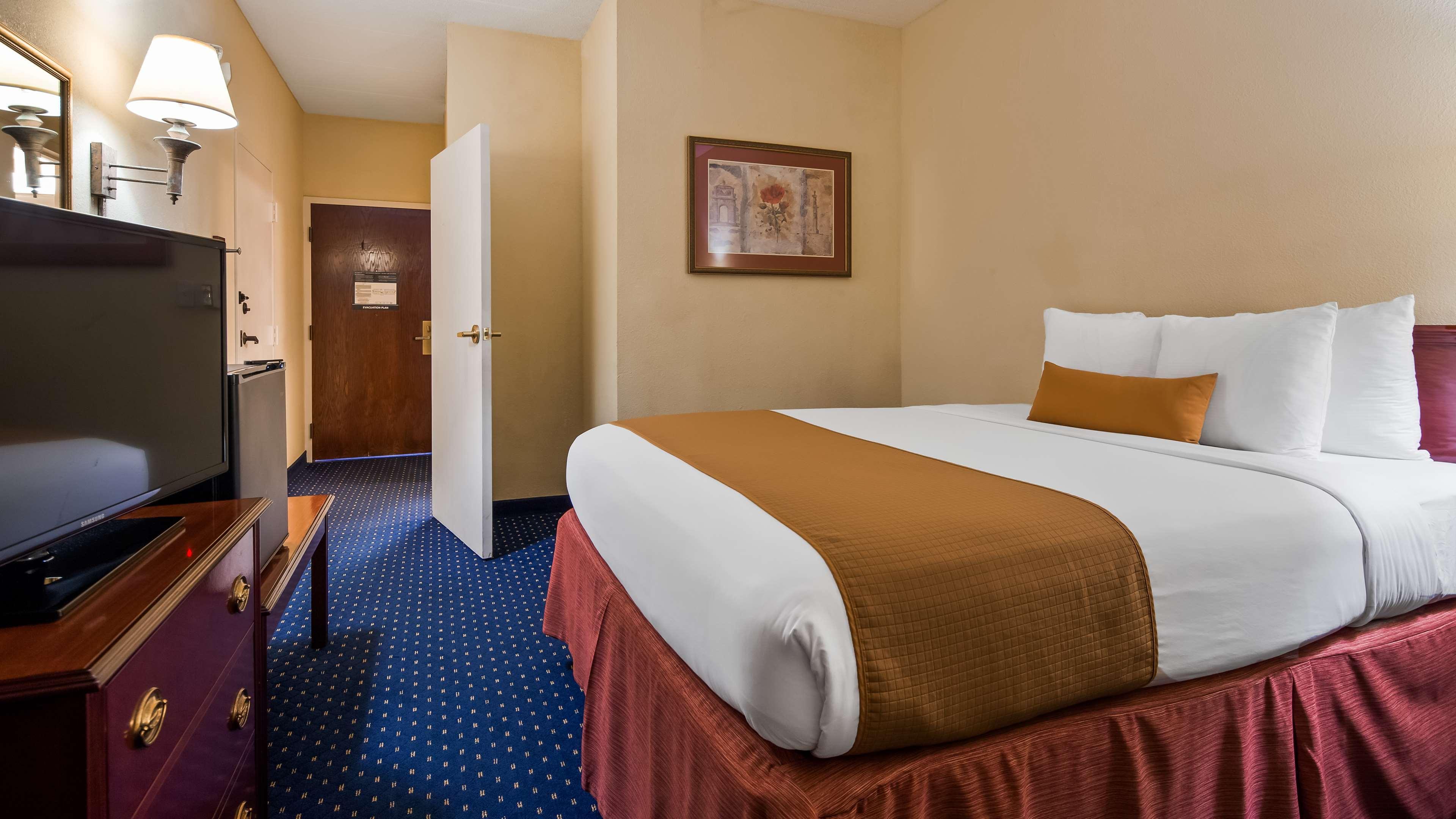 Surestay Plus Hotel By Best Western Chicago Lombard Buitenkant foto