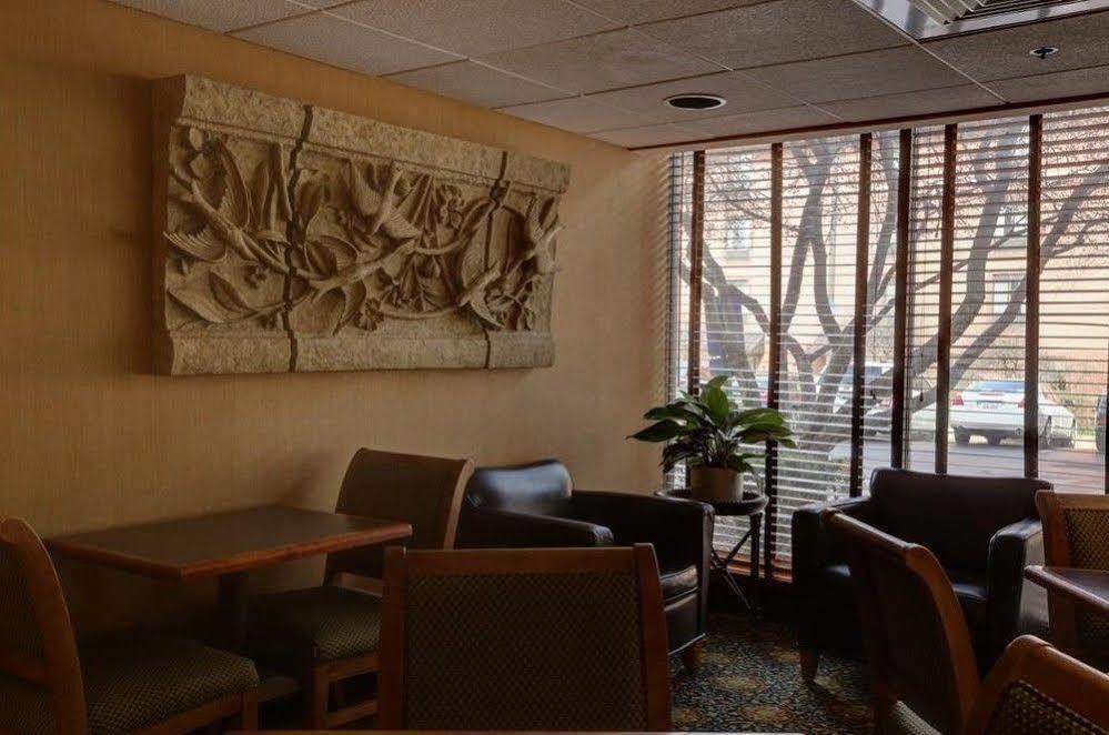 Surestay Plus Hotel By Best Western Chicago Lombard Buitenkant foto
